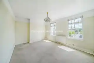 145 Pembroke Road, photo 3