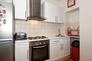 145 Pilton Place, photo 3