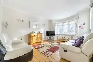 145 Russell Lane, photo 3