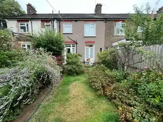 145 Wilmington Gardens, photo 2