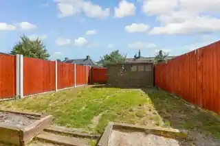 146 Manor Square, photo 2