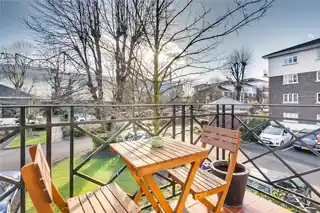 147 Brompton Park Crescent, photo 3