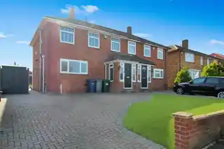 147 Green Lane, photo 4