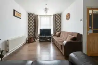 147 Skeltons Lane, photo 4