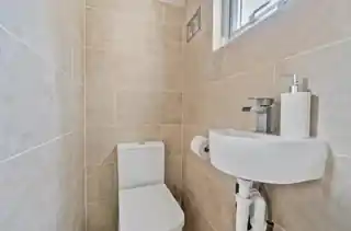 147 Uplands Road, photo 4