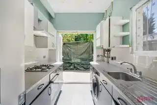 148 Tottenhall Road, photo 4