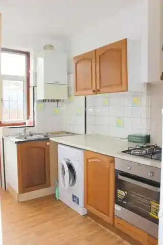 148 Uppingham Avenue, photo 3