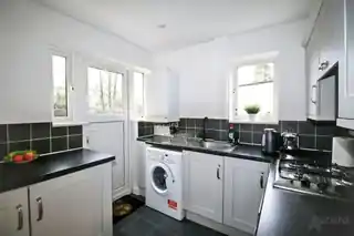 14A Granton Avenue, photo 3