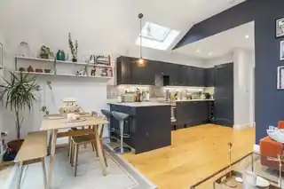 14A Woolstone Road, photo 4