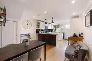 14B Idmiston Road, photo 4