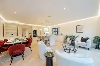 14B Oakwood Avenue, photo 2