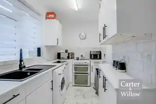 15 Amidas Gardens, photo 4