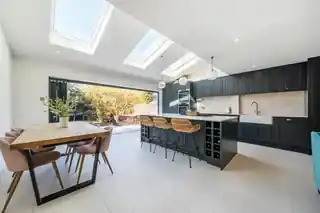 15 Barnfield Gardens, photo 4