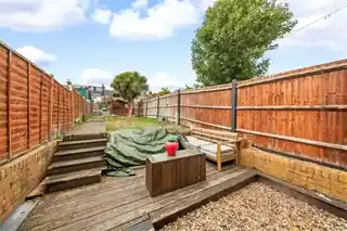 15 Belmont Road, photo 2