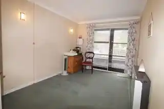 15 Brandreth Court, photo 2