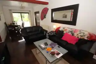 15 Brookside Road, photo 2