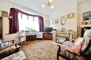 15 Clare Gardens, photo 2