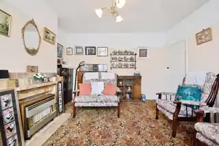 15 Clare Gardens, photo 3