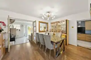 15 Cleave Avenue, photo 4