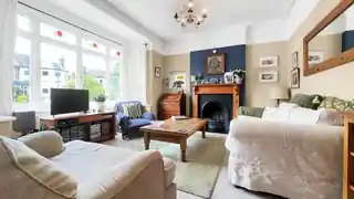 15 Clyde Road, photo 2