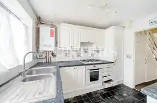 15 Digby Walk, photo 3