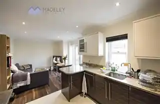 15 Drayton Avenue, photo 4