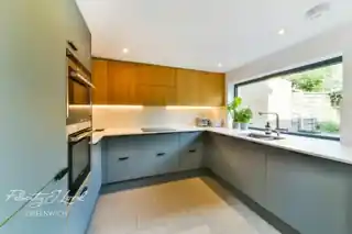 15 Earlswood Street, photo 3