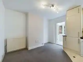 15 Edward Road, photo 4