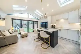 15 Ellington Road, photo 2