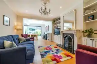 15 Friars Avenue, photo 2