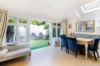 15 Gladwyn Road, photo 3