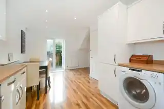 15 Hardy Close, photo 3