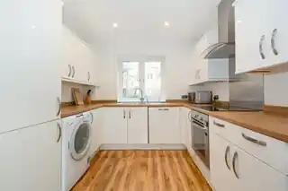 15 Hardy Close, photo 2