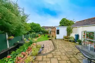 15 Heather Close, photo 4