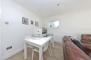 15 Hetherington Way, photo 3