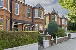 15 Highlever Road, photo 2