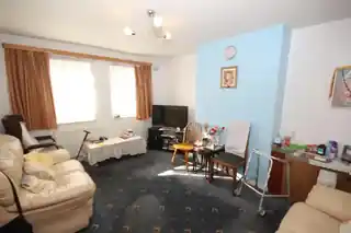 15 Highmead Crescent, photo 3