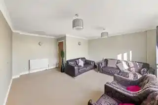 15 Hogarth Close, photo 3