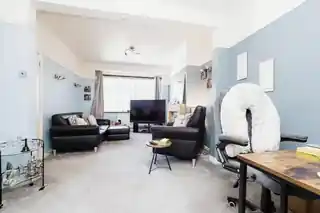 15 Horndon Road, photo 3
