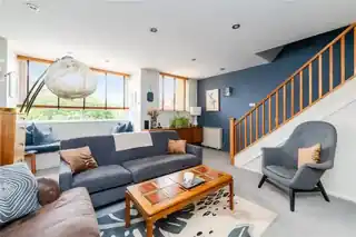 15 Jillian Close, photo 3
