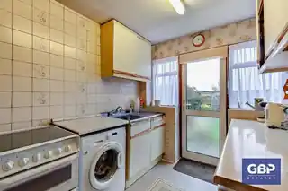 15 Jubilee Close, photo 4
