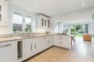15 Kemble Road, photo 3