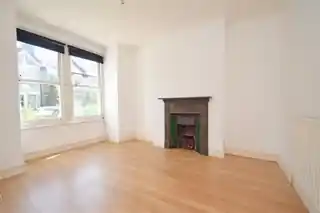 15 Kenley Road, photo 3