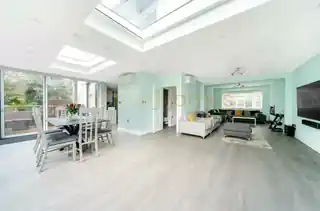 15 Lawrence Street, photo 3
