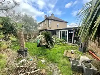15 Lynton Close, photo 4