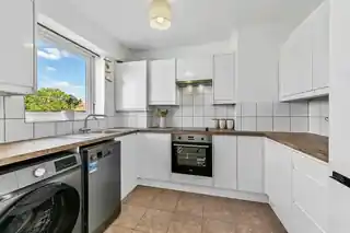 15 Mariner Gardens, photo 4