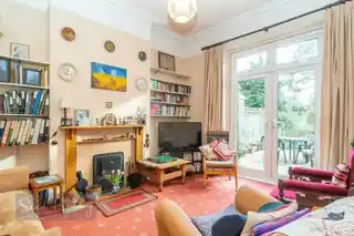 15 Marriott Road, photo 4