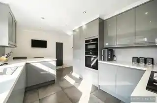 15 Mashiters Hill, photo 2