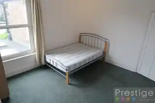 15 Roslyn Road, photo 3