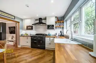 15 Rutland Drive, photo 3